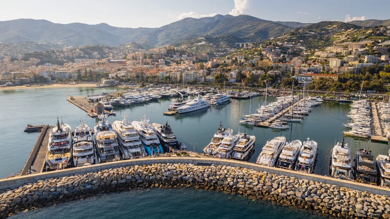 Superyacht photography — MYBA Charter Show coverage, image 4