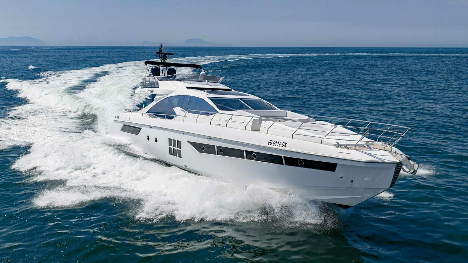Azimut 23m — superyacht photographed by Yacht Media Crew